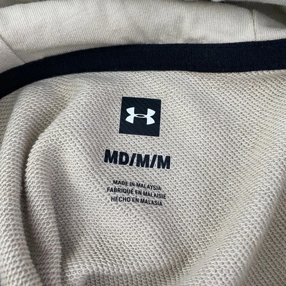 Under Armour Short Sleeve Hoodie Men Medium Beige Pullover Athleisure Streetwear